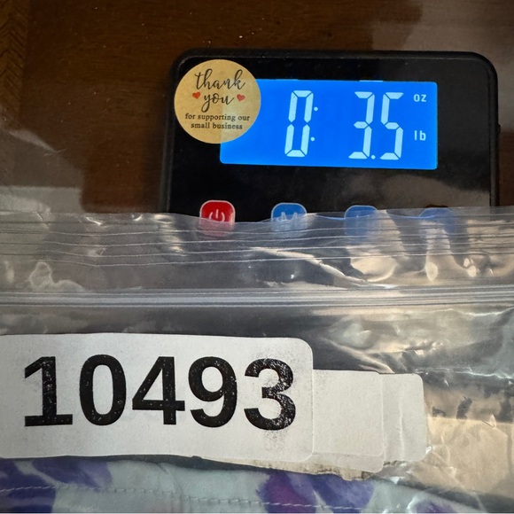 NEW Women’s XS Floral Sleeveless Blouse Top Watercolor Print Work Travel Spring - Picture 7 of 7